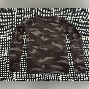 ATHLETA GIRL COZY CROSS YOUR FINGERS SWEATSHIRT BLACK CAMO Sz XXL 16